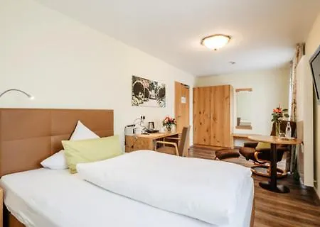 Garni Vier Jahreszeiten 호텔 3*