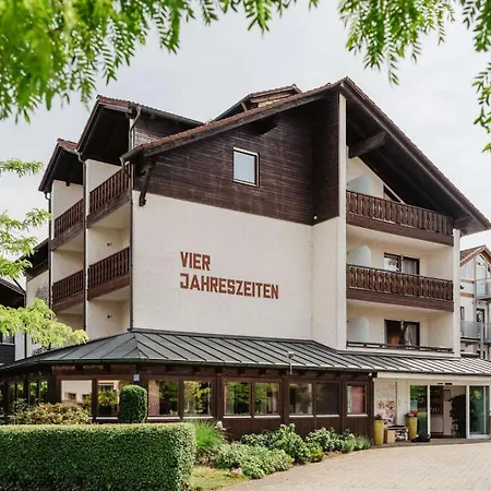 ホテル Garni Vier Jahreszeiten Bad Füssing