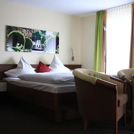 Garni Vier Jahreszeiten Otel 3*