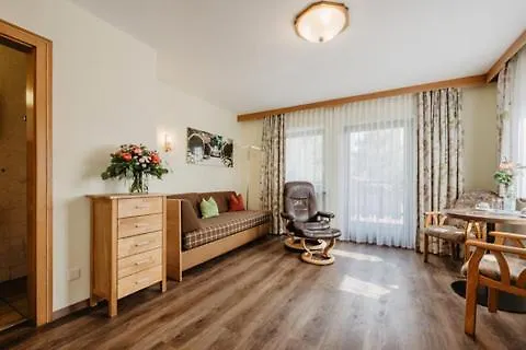 فندق Garni Vier Jahreszeiten 3*